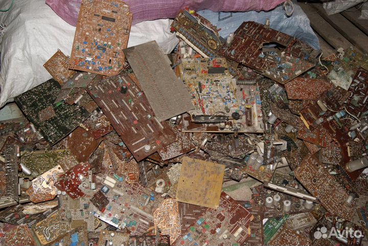 Скупаем электронный лом дорого радиодетали