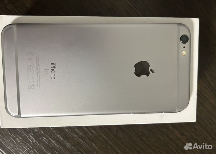 iPhone 6S Plus, 32 ГБ
