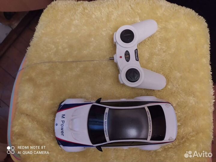 Машинка на пульте управления