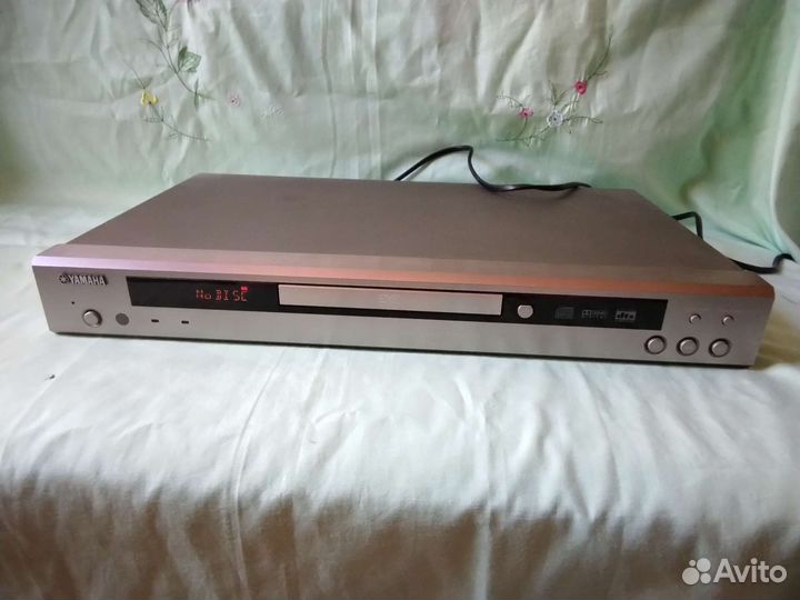 Yamaha DVD-S830