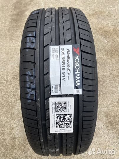 Yokohama Bluearth ES32 205/60 R16