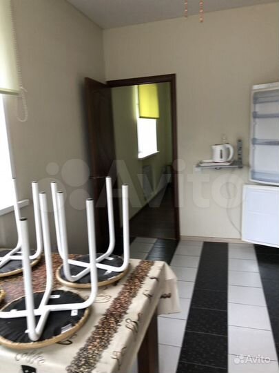 2-к. квартира, 60 м², 1/2 эт.