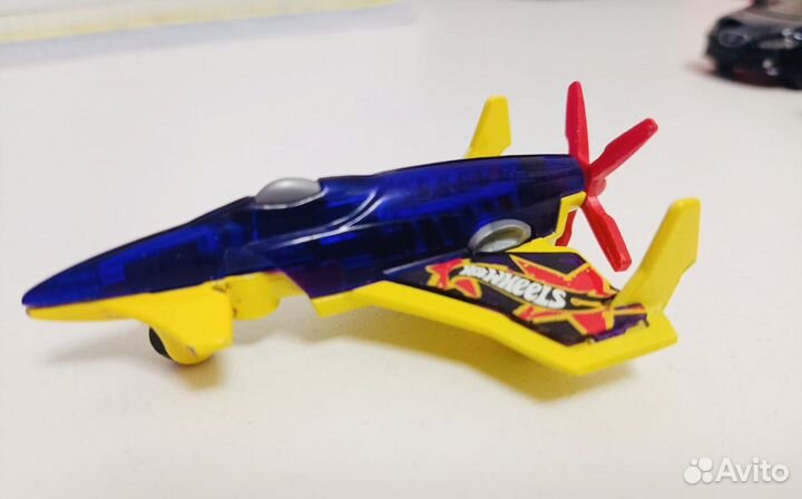 Poison Arrow Hotwills самолет