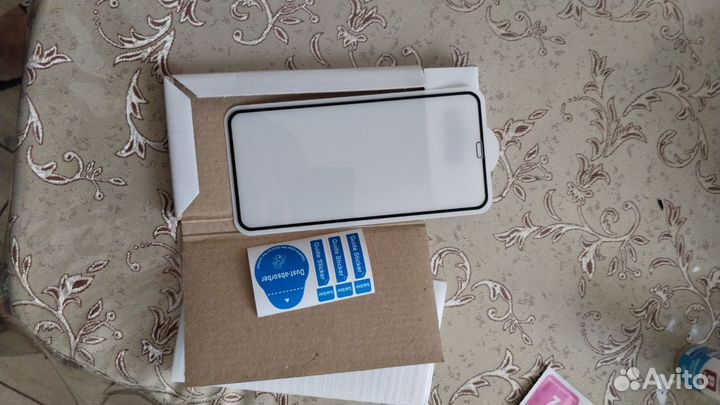 Защитные стекла iPhone