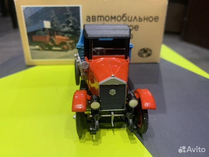 Модель грузовика амо-Ф15