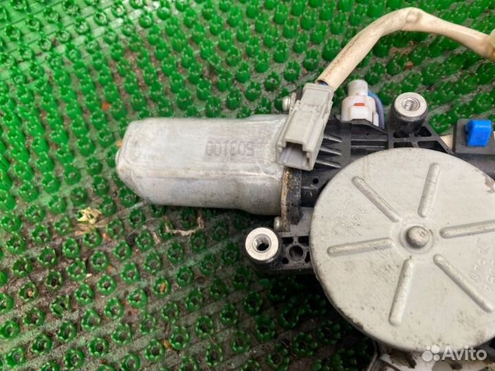 Стеклоподъемник передний левый Honda Civic EU1