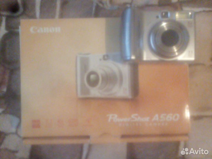 Компактный фотоаппарат canon