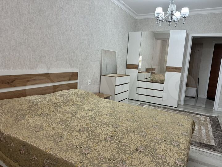 2-к. квартира, 65 м², 6/9 эт.