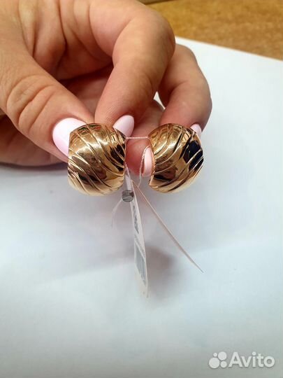 Золотые серьги 585 пробы