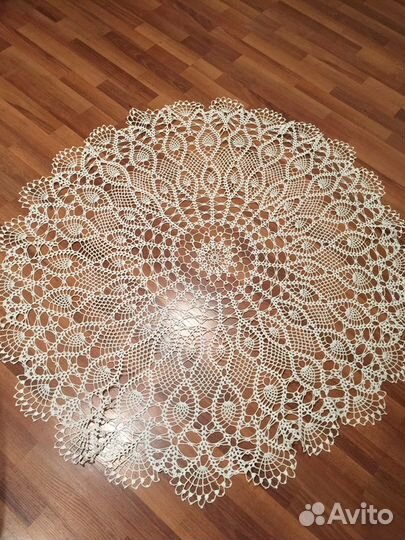 Скатерть. Ручная работа. Диаметр 147 см