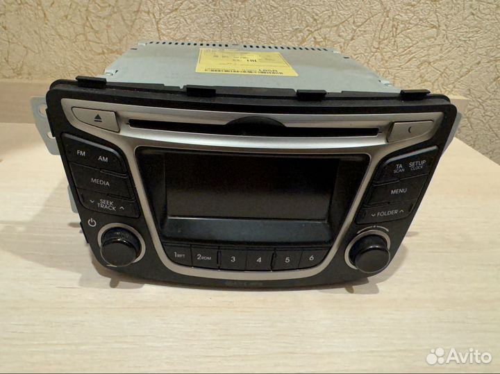 Штатная магнитола на hyundai solaris 1