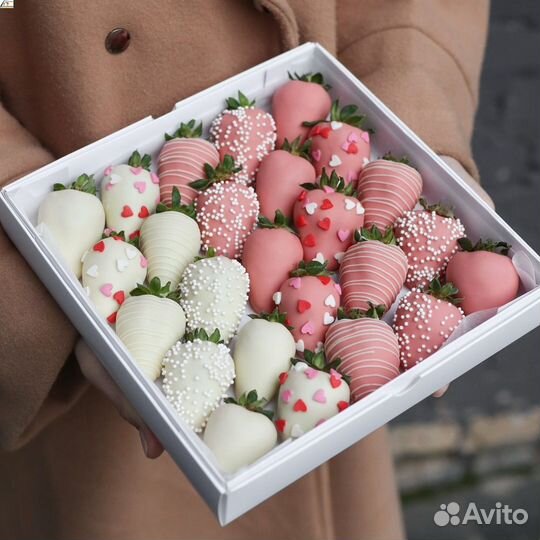 Клубника в шоколаде, подарок на праздник