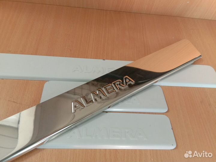 Накладки на пороги Nissan Almera Classic