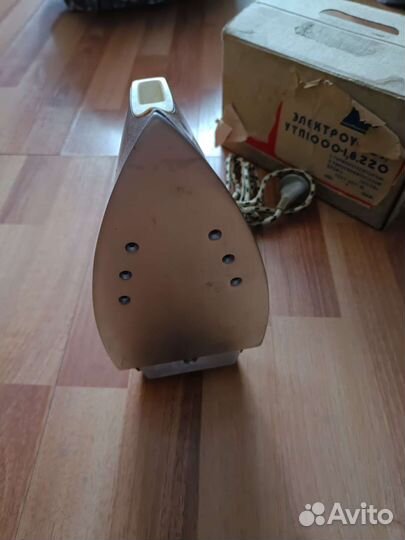 Утюг Советский