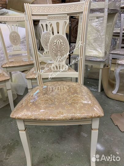 Стул деревянный новый