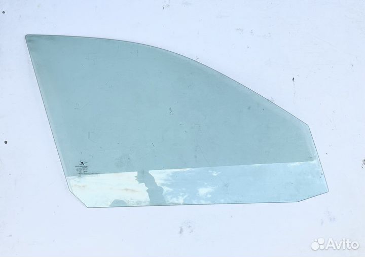 Стекло переднее правое Saab 9-3