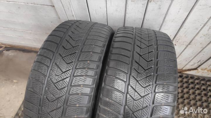 Pirelli Winter Sottozero 3 235/45 R18 96V