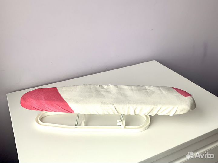 Гладильная доска новая маленькая на подставке