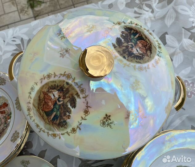 Столовый сервиз 