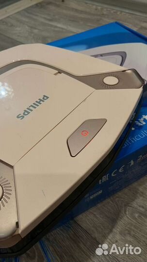 Робот пылесос philips