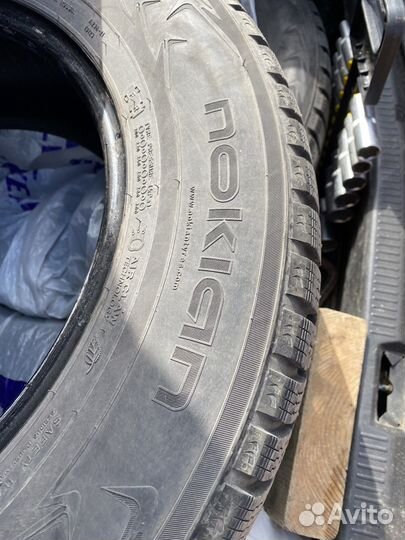 Nokian Tyres Hakkapeliitta 7 215/65 R16