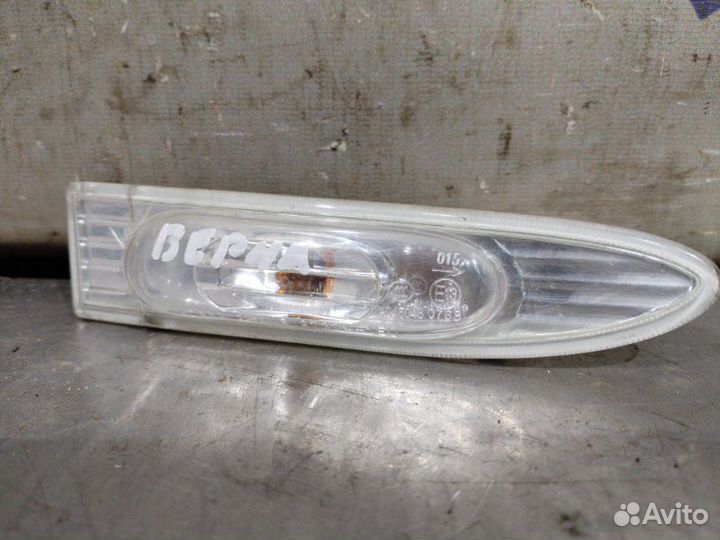 Повторитель поворота Hyundai Verna седан G4EE 2008