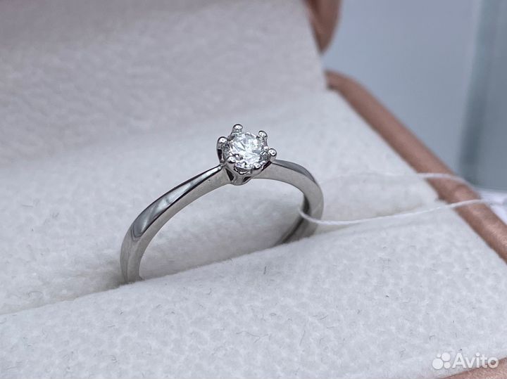 Золотое кольцо с брилл. 0.24 ct
