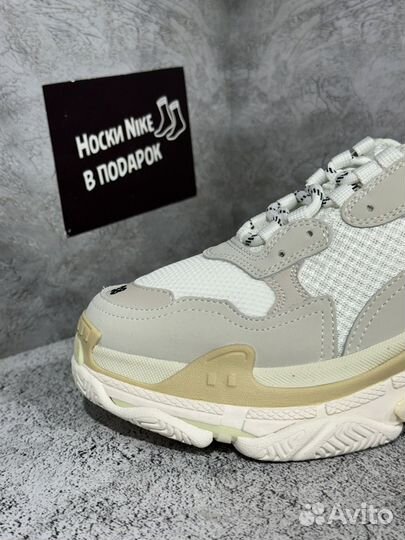 Женские кроссовки Balenciaga Triple S White