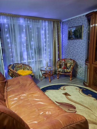 2-к. квартира, 56 м², 1/2 эт.