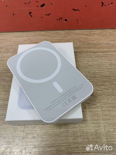 Внешний Power Bank аккумулятор для iPhone