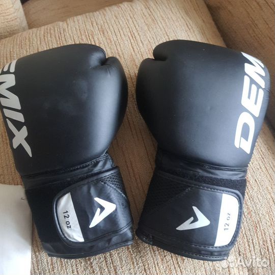 Боксёрские перчатки, защита для бокса