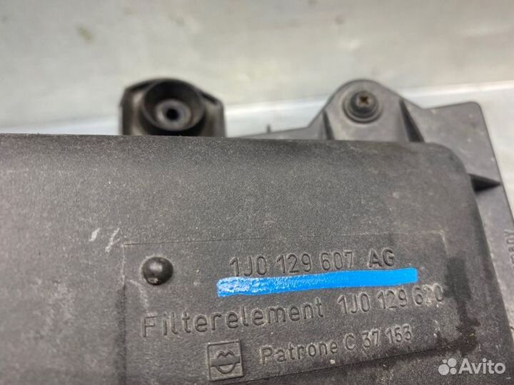 Корпус воздушного фильтра Volkswagen Bora