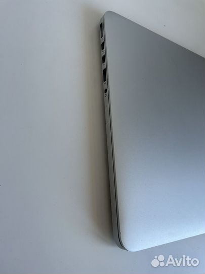 Apple MacBook Pro 13 2015 года 256 Гб