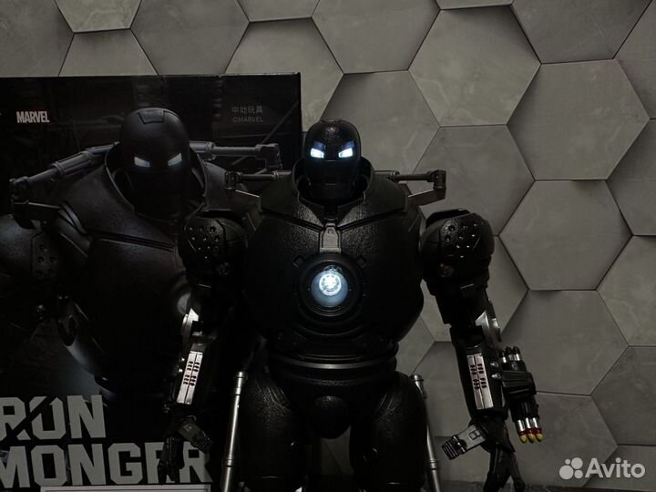 Фигурка Iron Monger