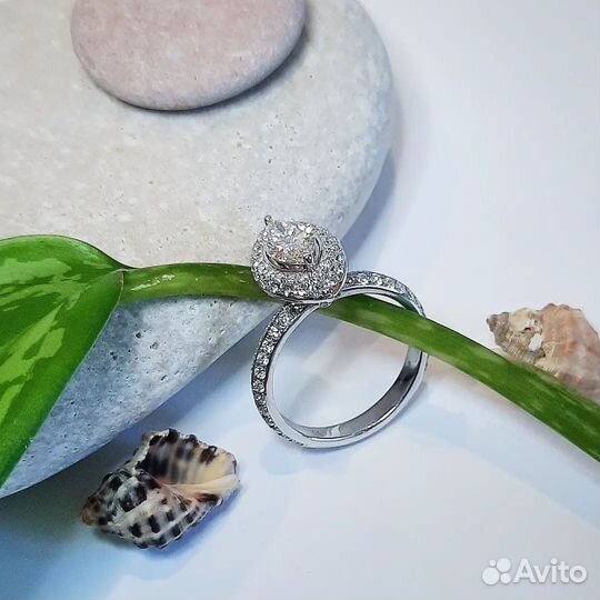 Кольцо с бриллиантами