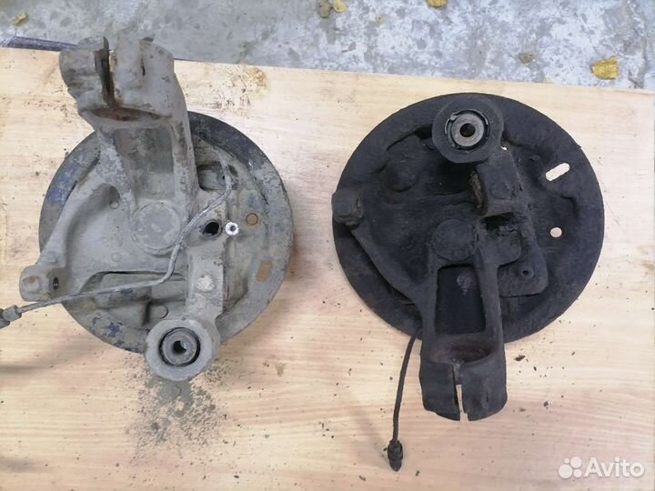 Кулак поворотный задний Ford Mondeo 2