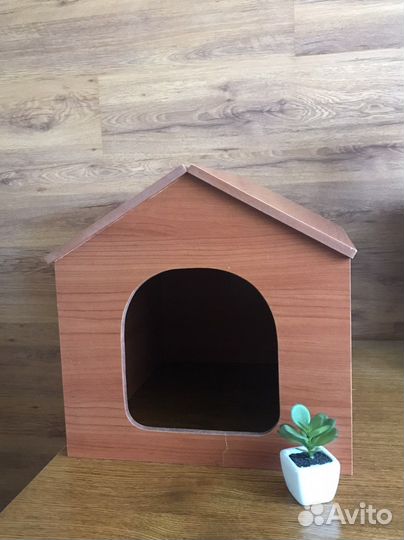 Домик для маленькой собачки