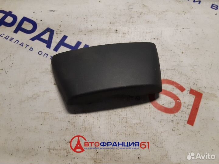 Кожух рулевой колонки, 8200739452 renault logan, 3