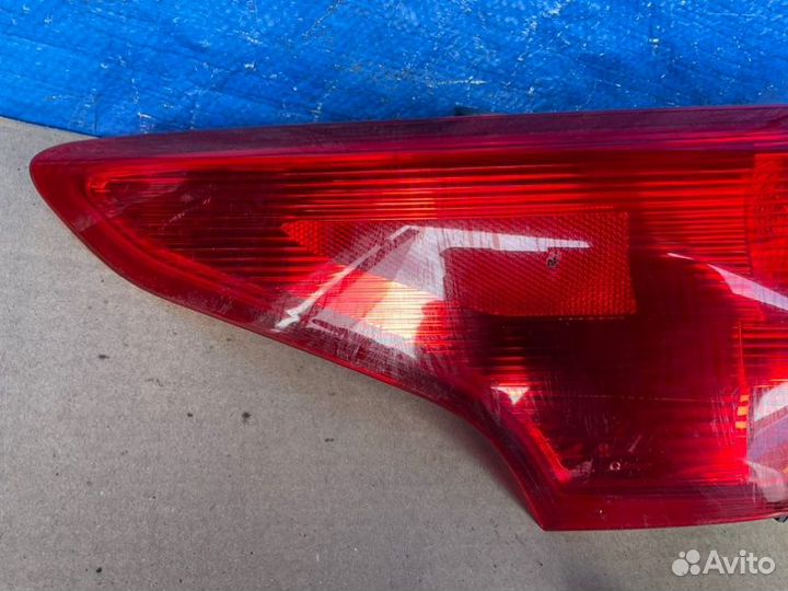 Фонарь задний левый Ford Focus MK3 / C346 2.0L I-4