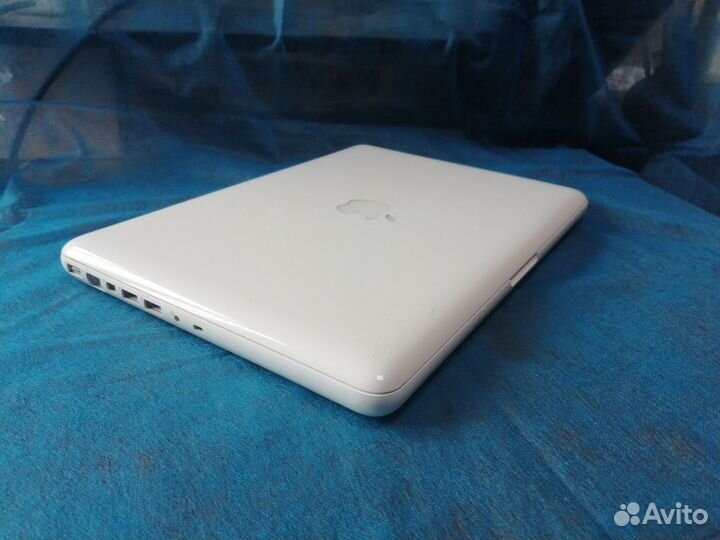 Aррlе масbоok 13 mid 2010