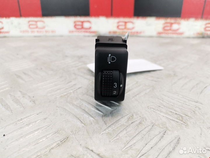 Кнопка корректора фар Nissan Note E11 2006