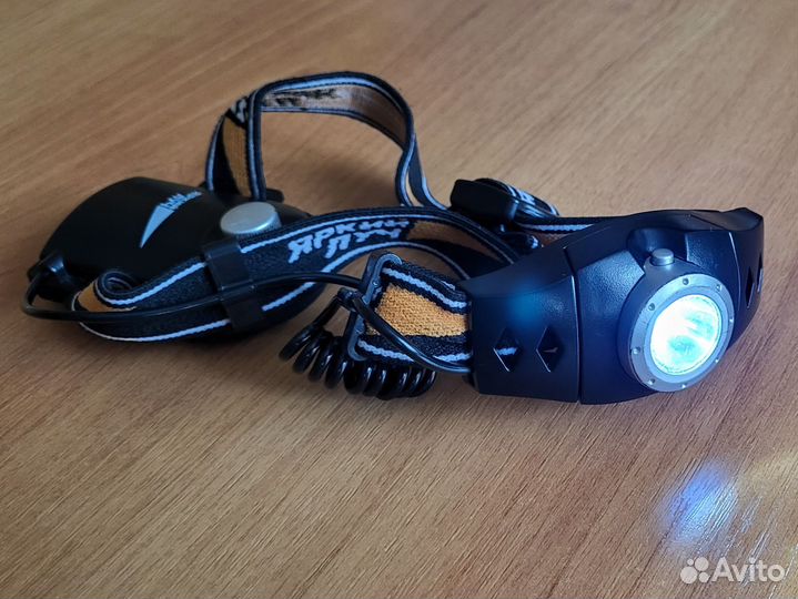 Налобный фонарь Яркий Луч LH-3D черный