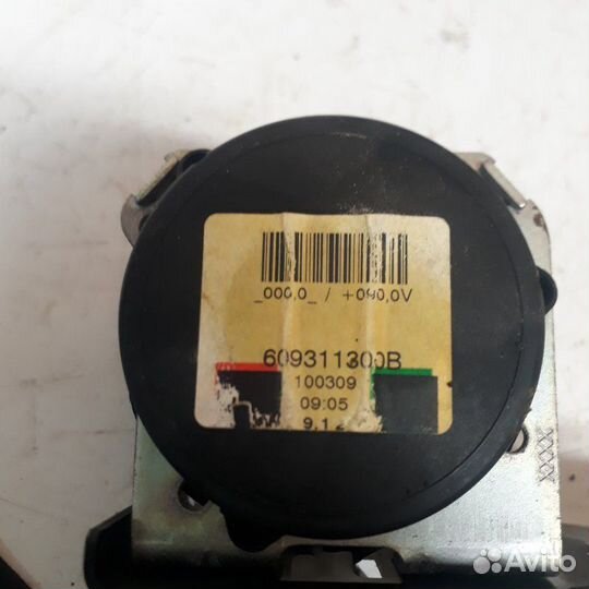 Ремень безопасности задний правый Toyota Avensis