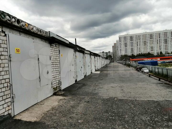 Гараж, > 30 м²