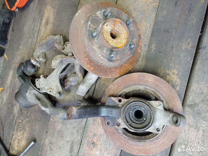 Поворотные кулаки шевроле нива