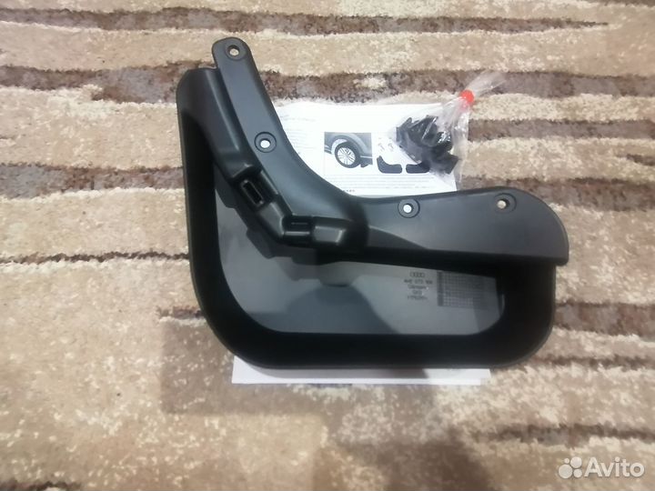 Комплект передних брызговиков Audi Q7 4M Sline