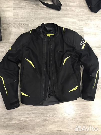 Мотокуртка