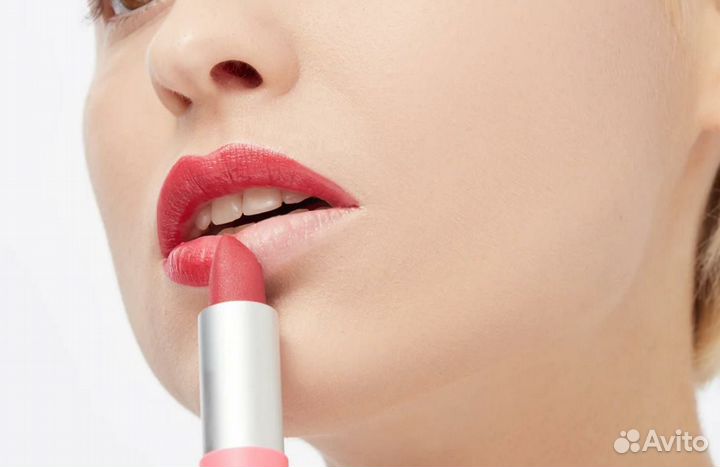 Помада Essence Hydra Matte lipstick, 405 Berry
