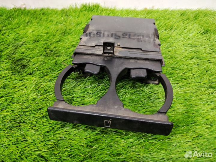 Подстаканник Nissan Almera Classic B10 2008