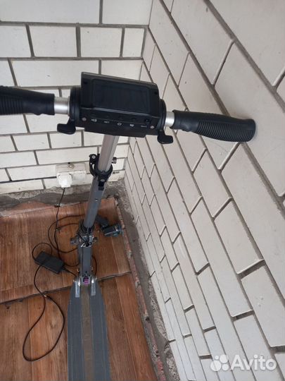 Самокат электрический бу